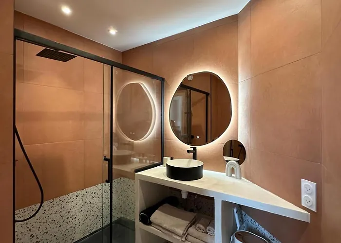 Cocon - Entierement Renove - 4 Couchages - 600m De La Gare De Apartamento Cannes